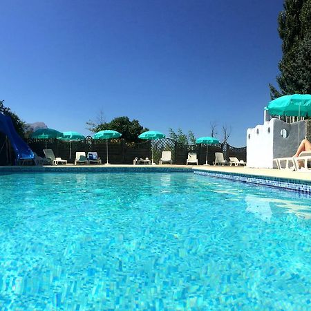 Camping Les Grillons Hotel Embrun Ngoại thất bức ảnh