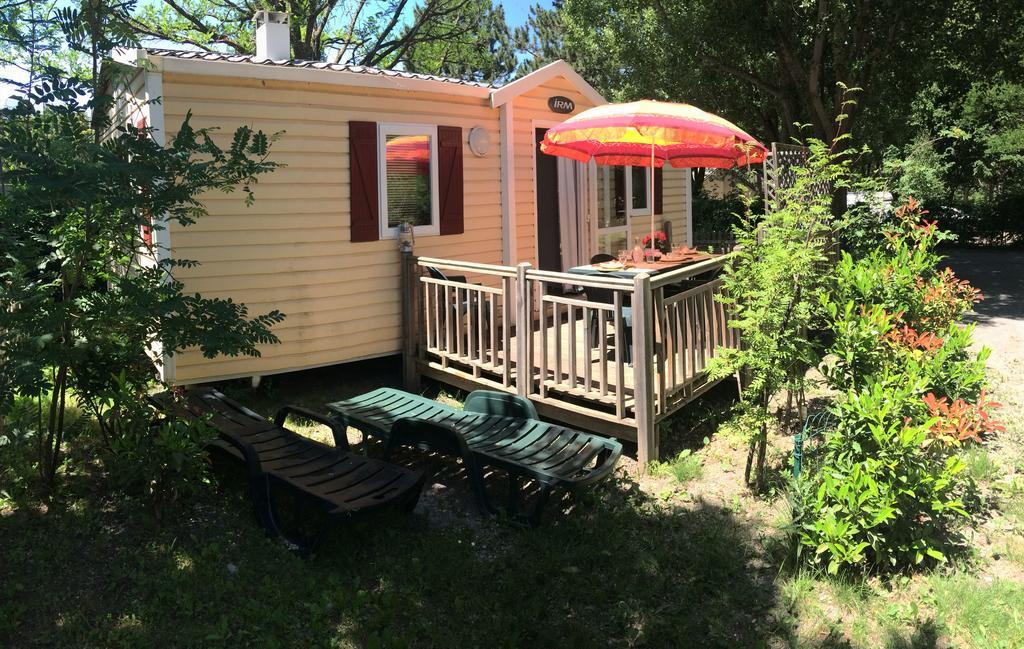 Camping Les Grillons Hotel Embrun Ngoại thất bức ảnh