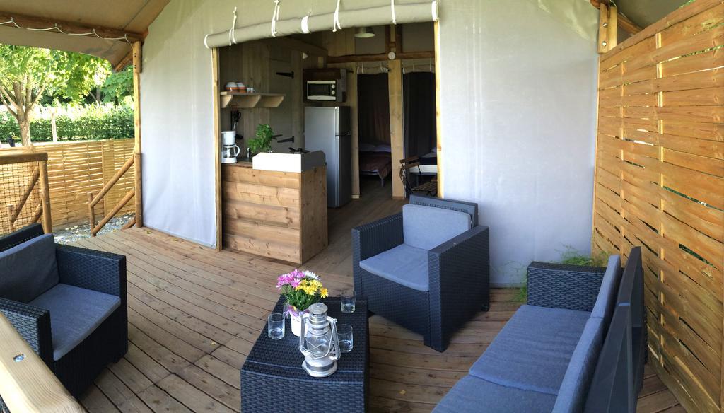 Camping Les Grillons Hotel Embrun Ngoại thất bức ảnh